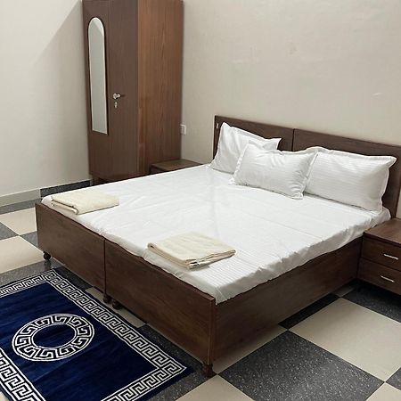 فندق Shrinath Residency نويدا الكبرى المظهر الخارجي الصورة