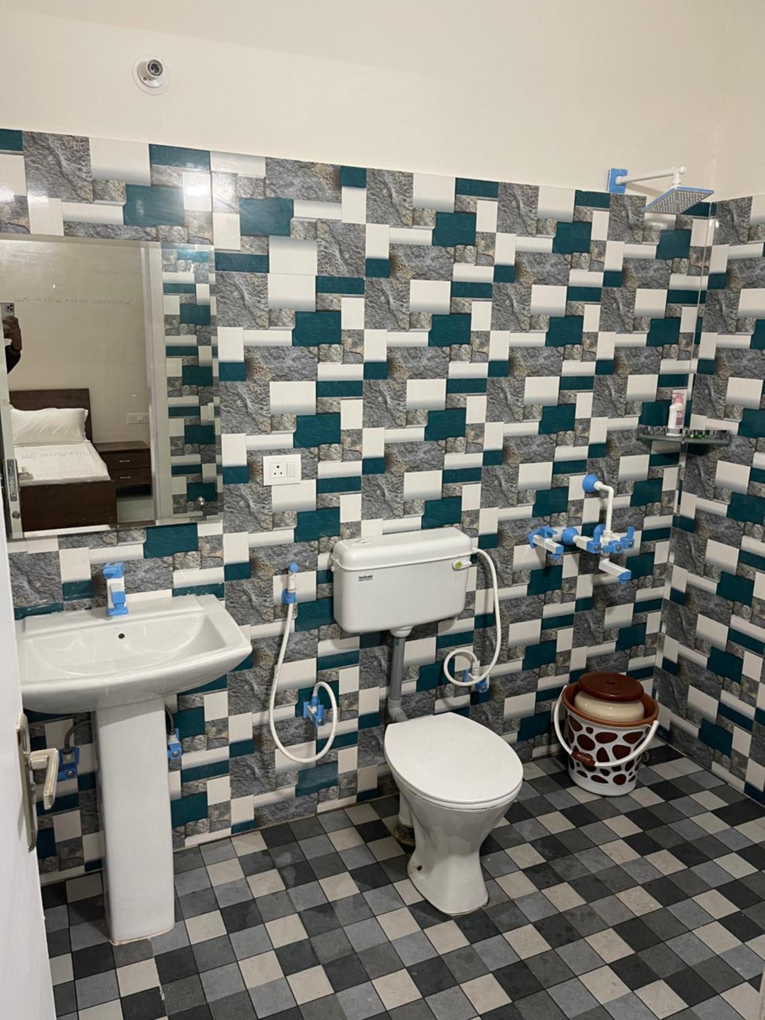 فندق Shrinath Residency نويدا الكبرى المظهر الخارجي الصورة